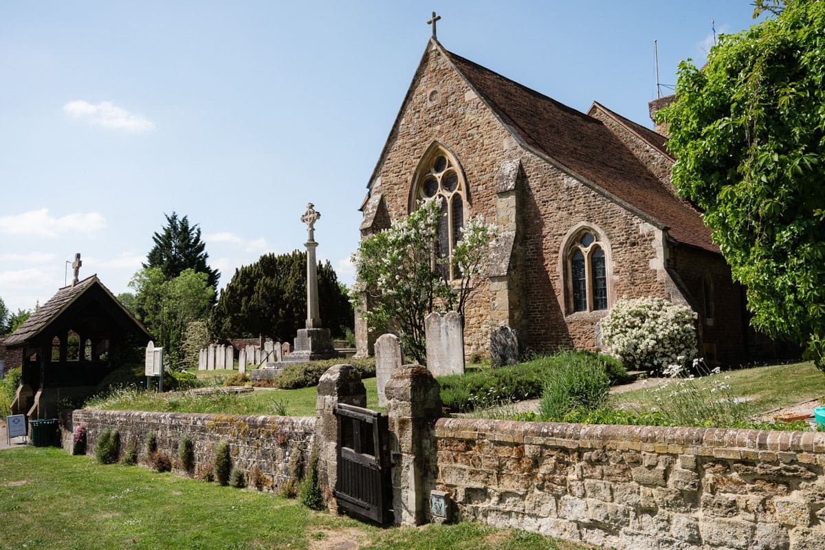 st mary's church in chiddingfold